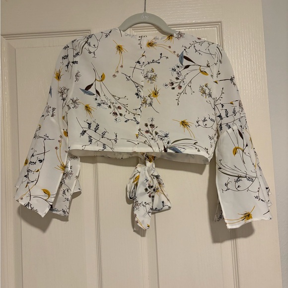 Crop top set with wildflower pattern. Size S top and bottom. l’atiste by Amy. - Picture 2 of 4